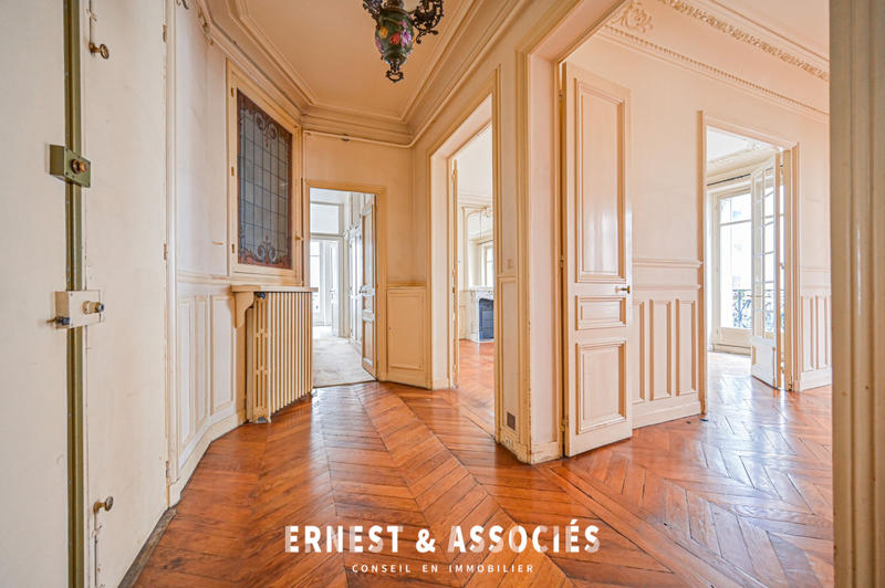 Appartement - 124 m² - 5 pièces