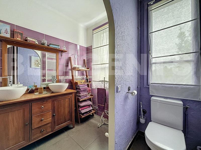 Maison - 190 m² - 8 pièces