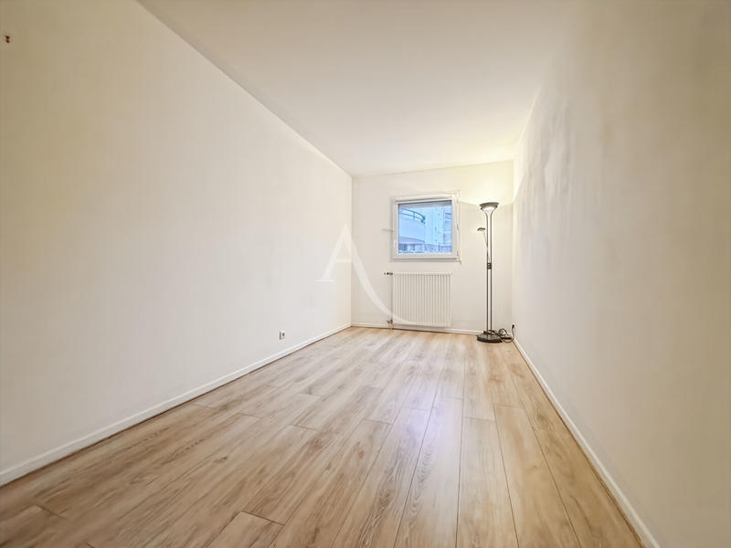 Appartement - 77 m² - 4 pièces