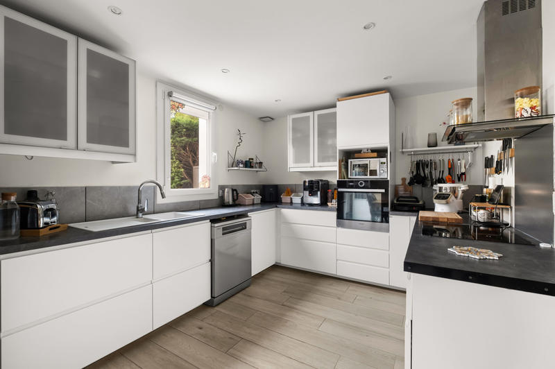 Appartement - 84 m² - 4 pièces