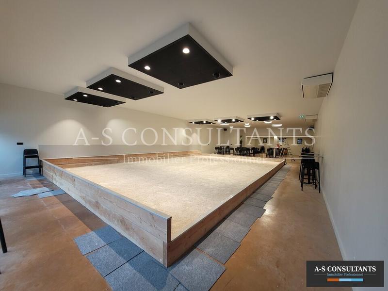 Local commercial - 260 m²