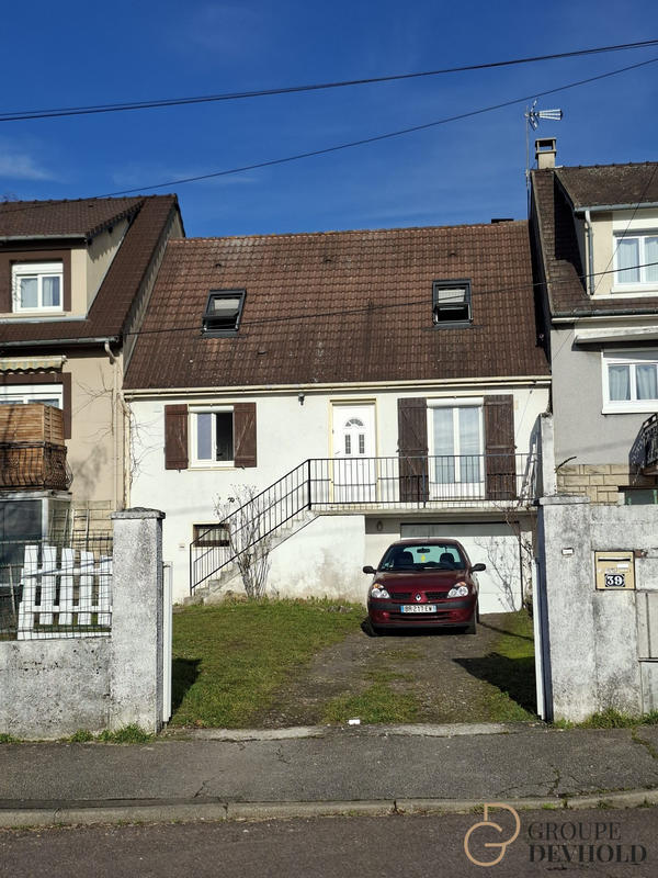 Maison - 92 m² - 5 pièces