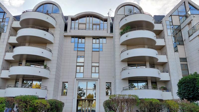 Appartement - 145 m² - 6 pièces