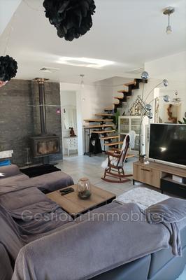 Villa - 212 m² - 6 pièces