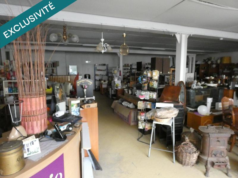 Local commercial - 2 200 m² - 8 pièces