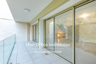 Appartement - 120 m² - 5 pièces