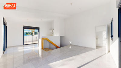 Appartement - 99 m² - 4 pièces