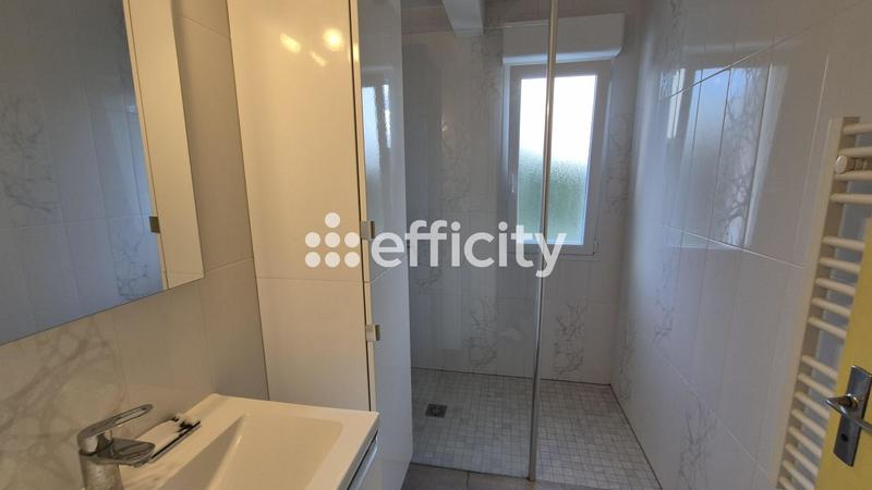 Pavillon - 72 m² - 5 pièces