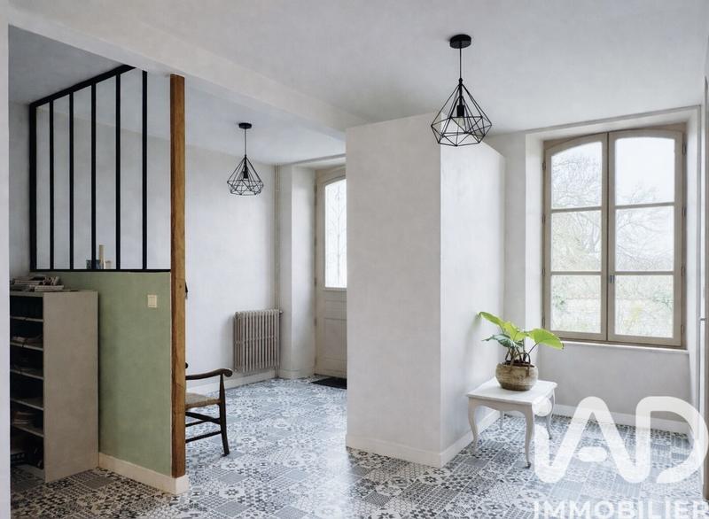 Maison - 356 m² - 11 pièces