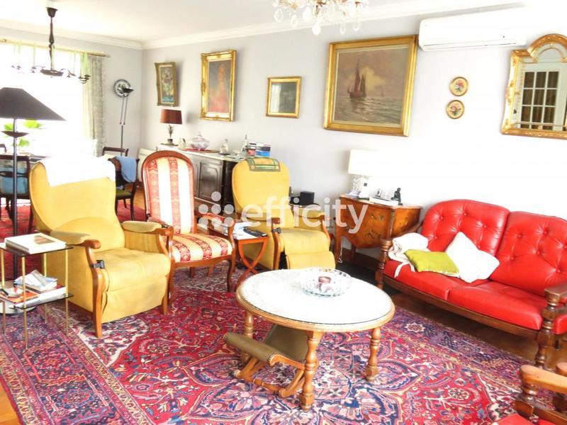 Pavillon - 133 m² - 6 pièces