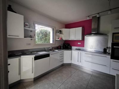 Maison - 215 m² - 8 pièces