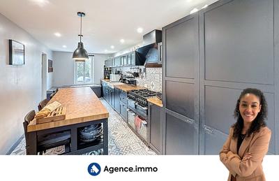 Maison - 217 m² - 8 pièces