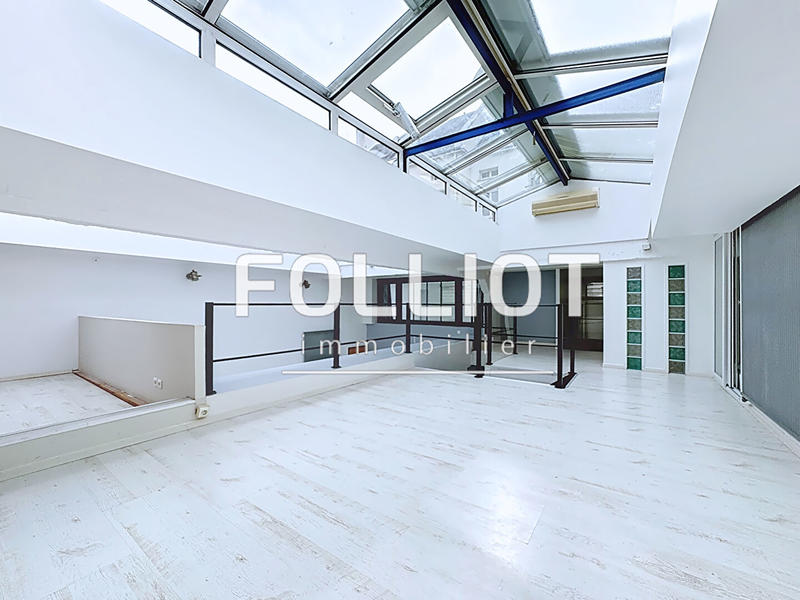 Appartement - 200 m² - 6 pièces