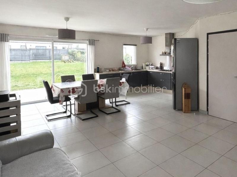 Maison - 81 m² - 5 pièces