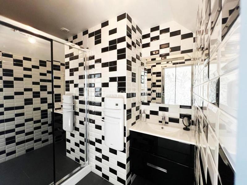 Maison - 144 m² - 8 pièces