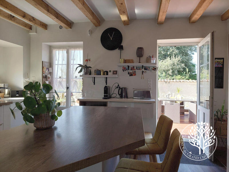 Maison ancienne - 214 m² - 8 pièces