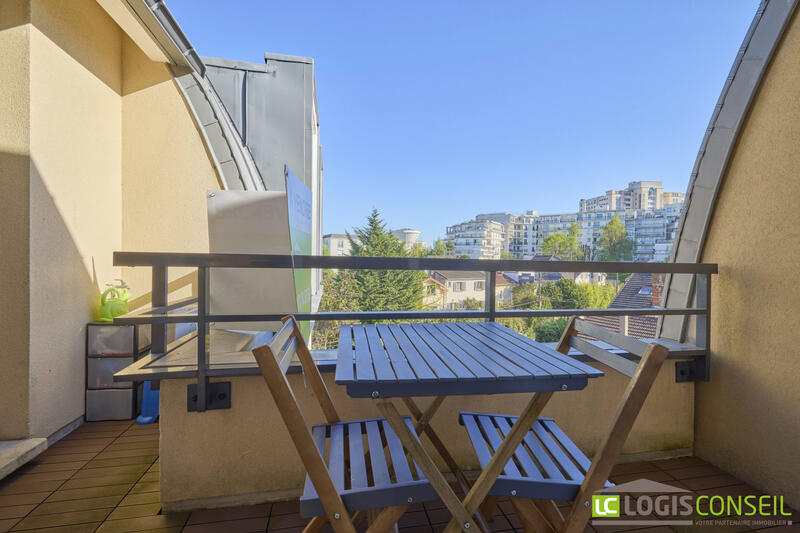 Appartement - 79 m² - 4 pièces