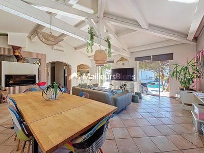 Villa - 136 m² - 5 pièces