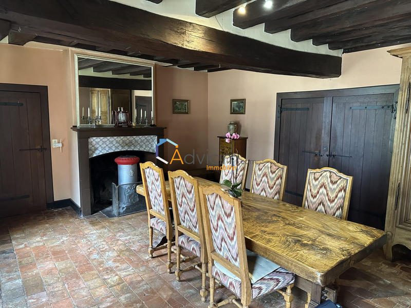 Maison - 347 m² - 14 pièces