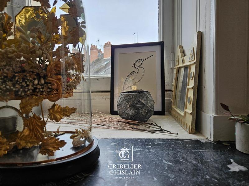 Appartement bourgeois - 190 m² - 7 pièces