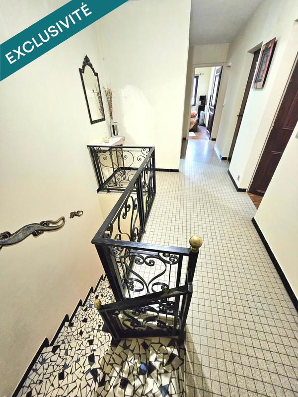 Maison - 112 m² - 8 pièces