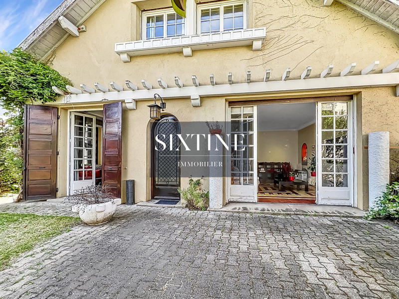 Maison - 170 m² - 6 pièces