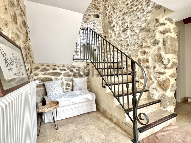 Mas - 220 m² - 5 pièces