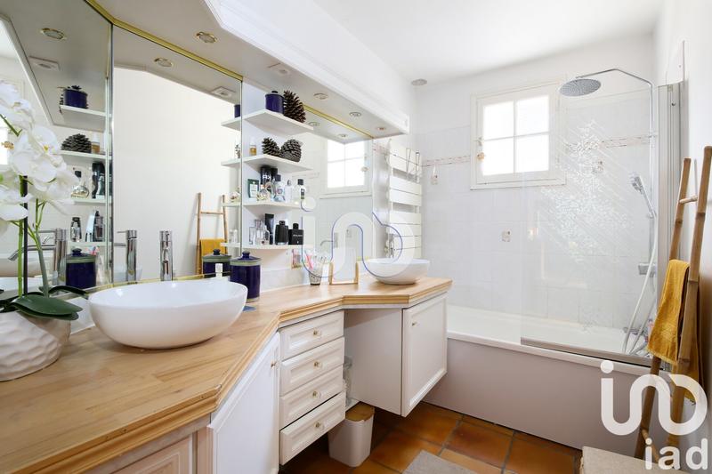 Maison - 123 m² - 5 pièces