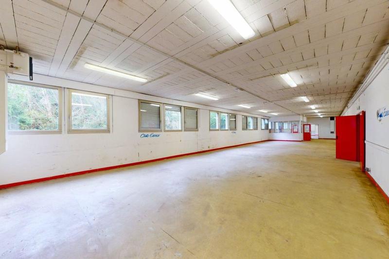 Immeuble - 2 747 m²