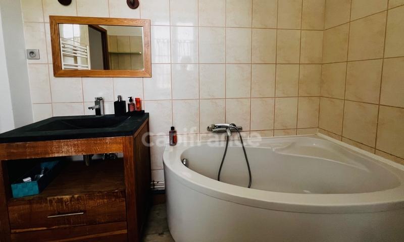 Propriété - 590 m² - 20 pièces