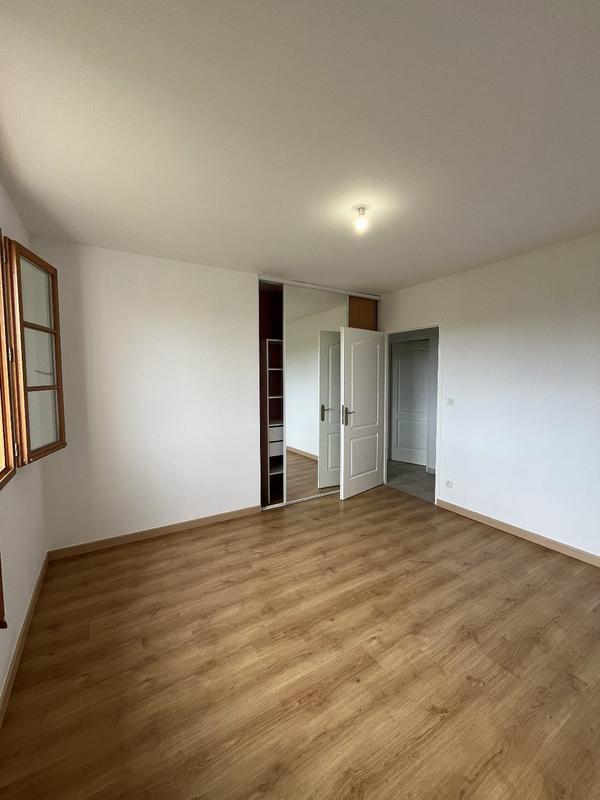 Maison - 121 m² - 6 pièces