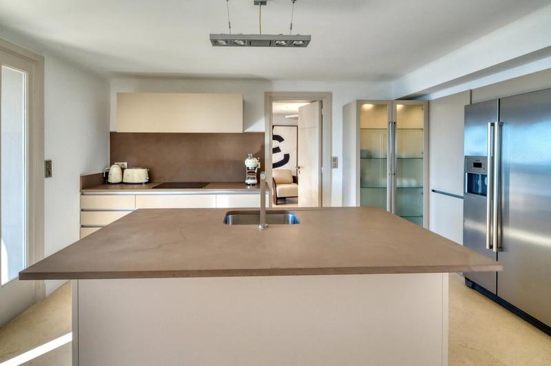 Villa - 320 m² - 6 pièces