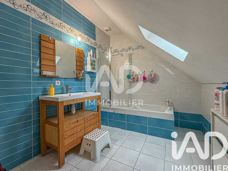 Maison - 105 m² - 5 pièces