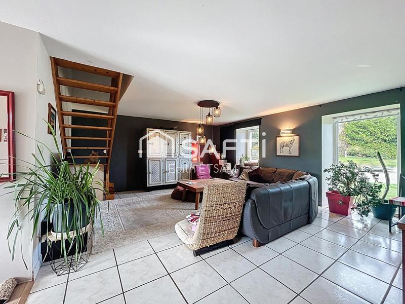 Maison - 138 m² - 7 pièces