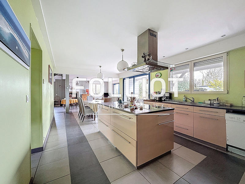 Maison - 165 m² - 7 pièces