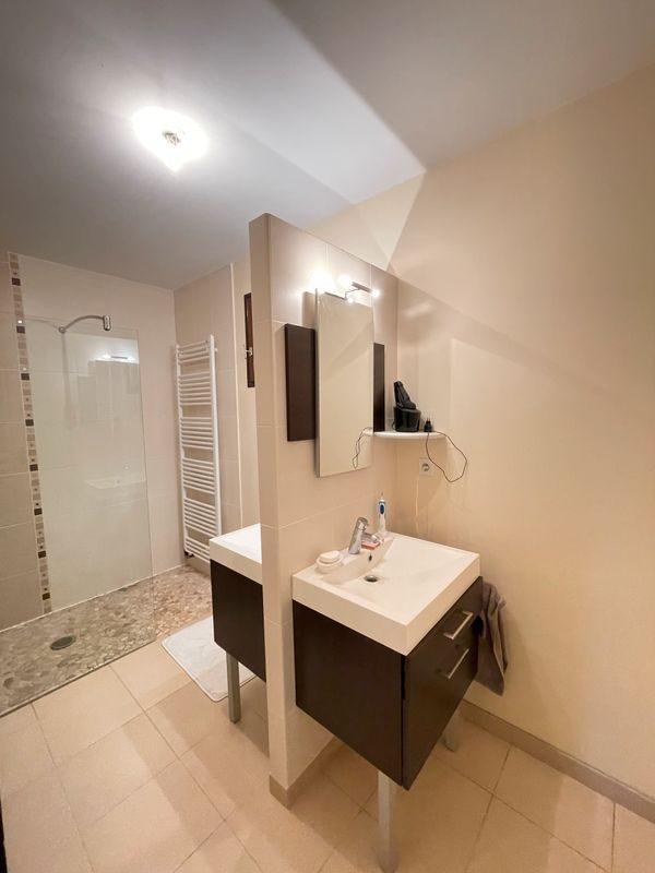 Maison - 270 m² - 7 pièces