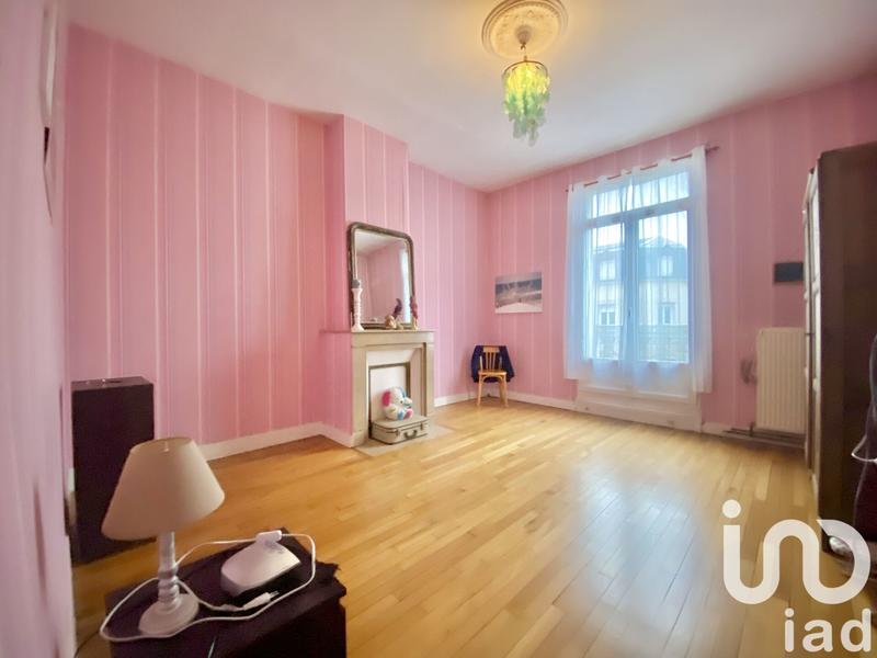 Maison - 310 m² - 11 pièces