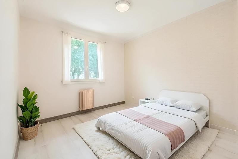 Maison - 200 m² - 6 pièces