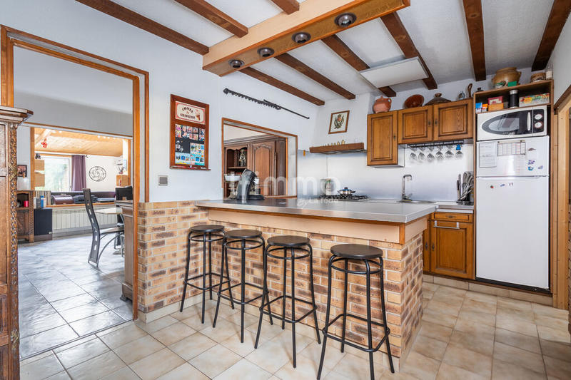 Maison - 143 m² - 6 pièces