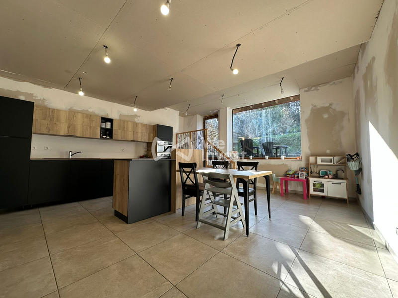 Maison - 190 m² - 7 pièces