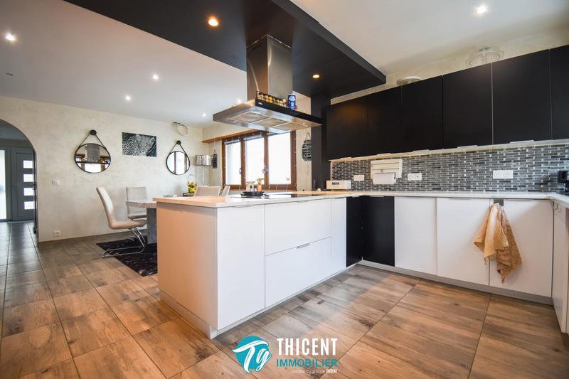 Maison - 158 m² - 7 pièces