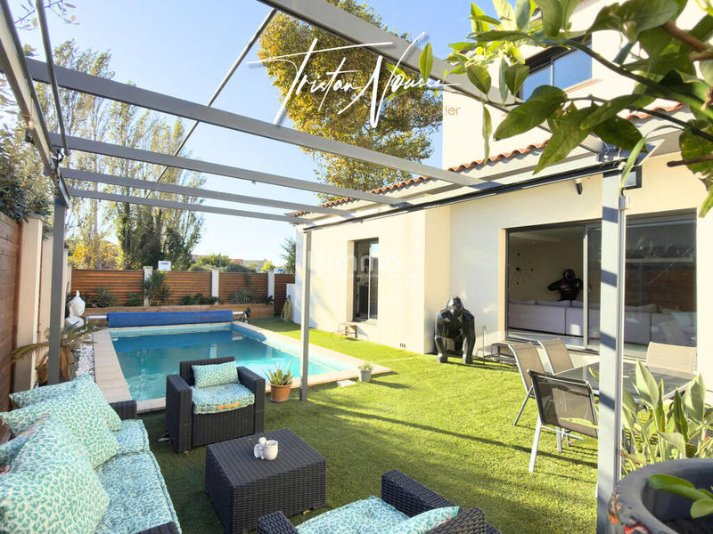 Maison - 140 m² - 4 pièces