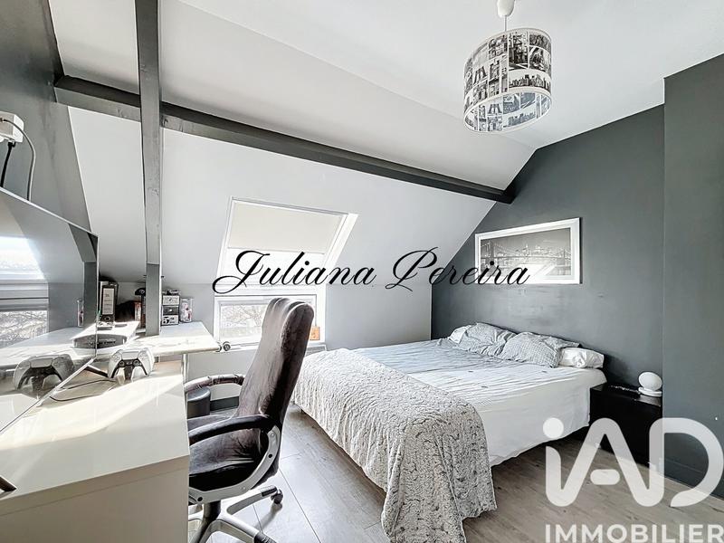 Maison - 180 m² - 7 pièces