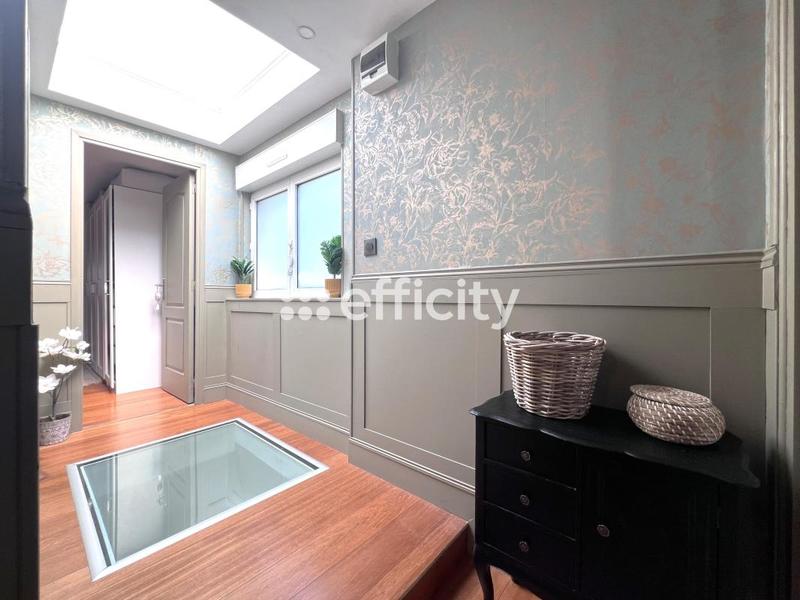 Maison - 186 m² - 7 pièces