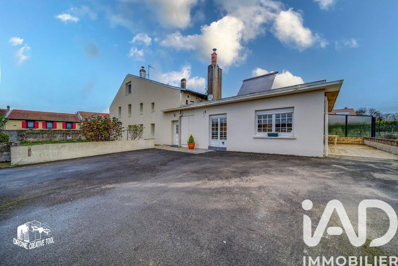 Maison - 230 m² - 8 pièces