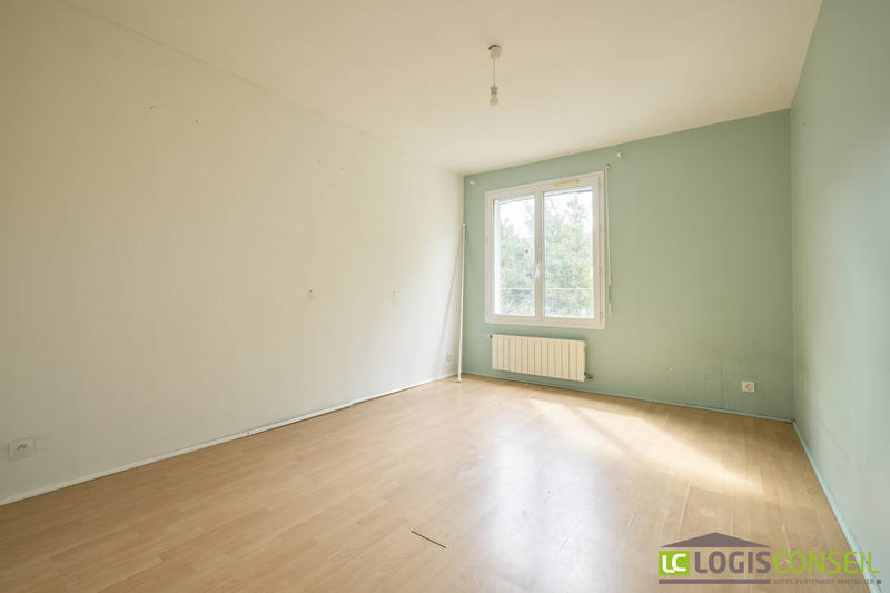 Maison traditionnelle - 128 m² - 8 pièces