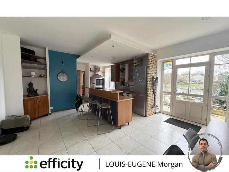 Maison bourgeoise - 137 m² - 6 pièces