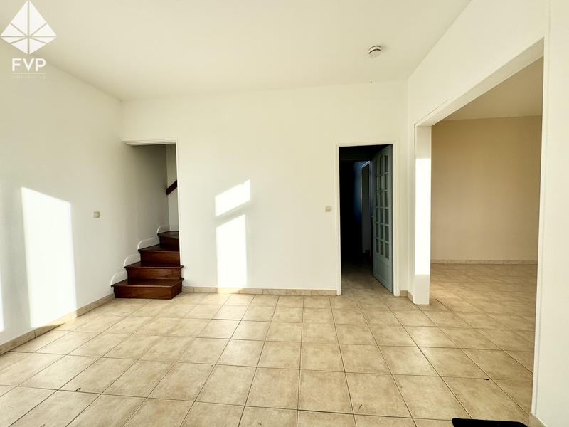 Maison - 142 m² - 8 pièces