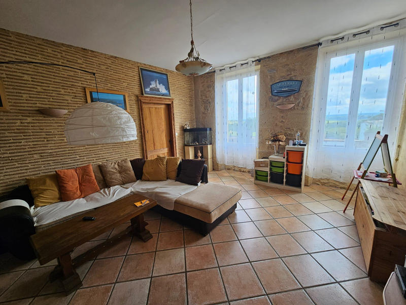 Propriété - 337 m² - 13 pièces