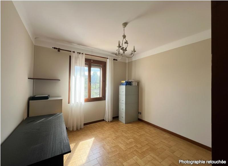 Maison traditionnelle - 182 m² - 7 pièces